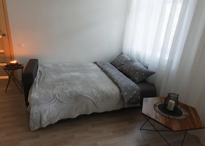 Quiet & Family Friendly, Free Parking, Near Park