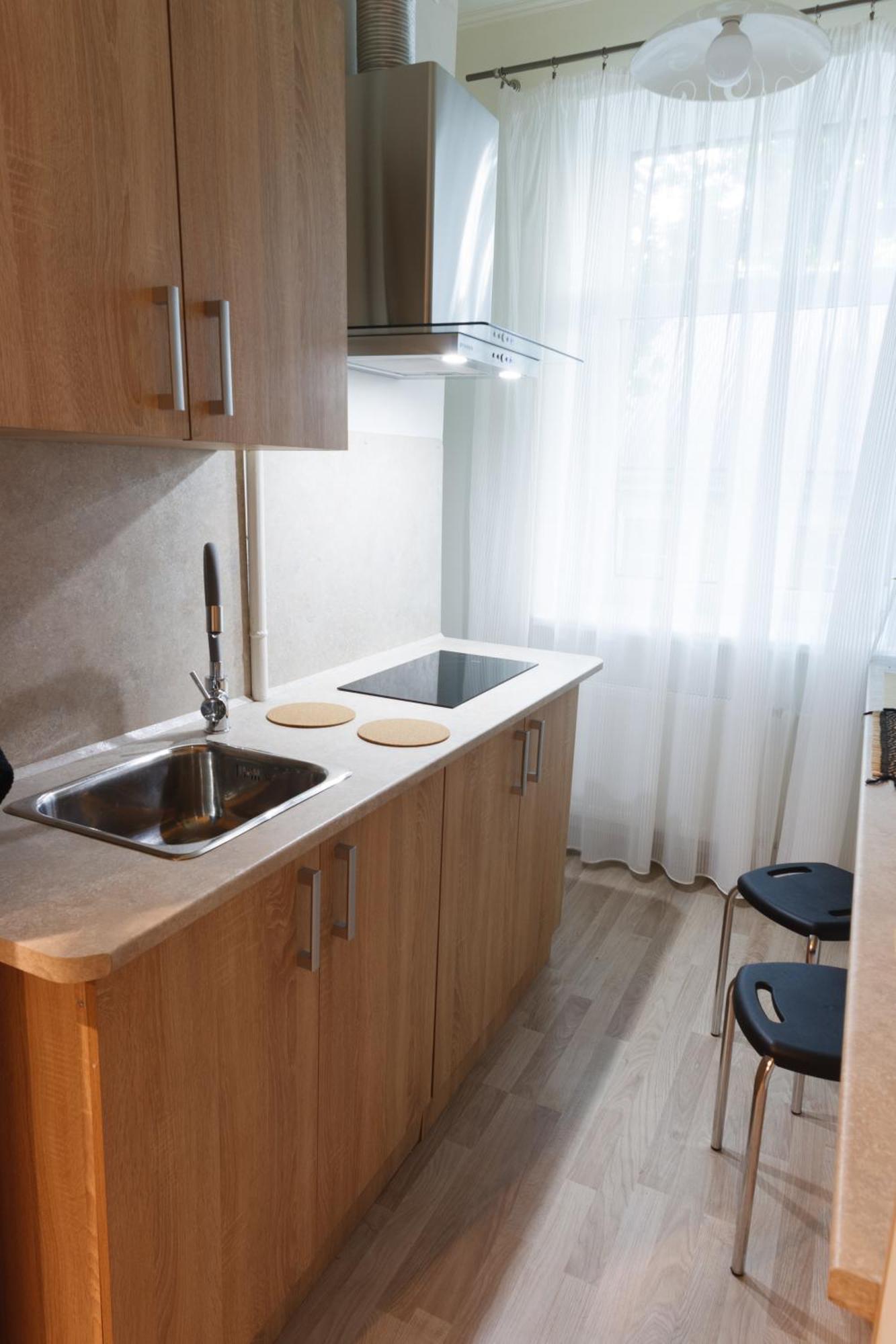 Quiet & Family Friendly, Free Parking, Near Park 里加