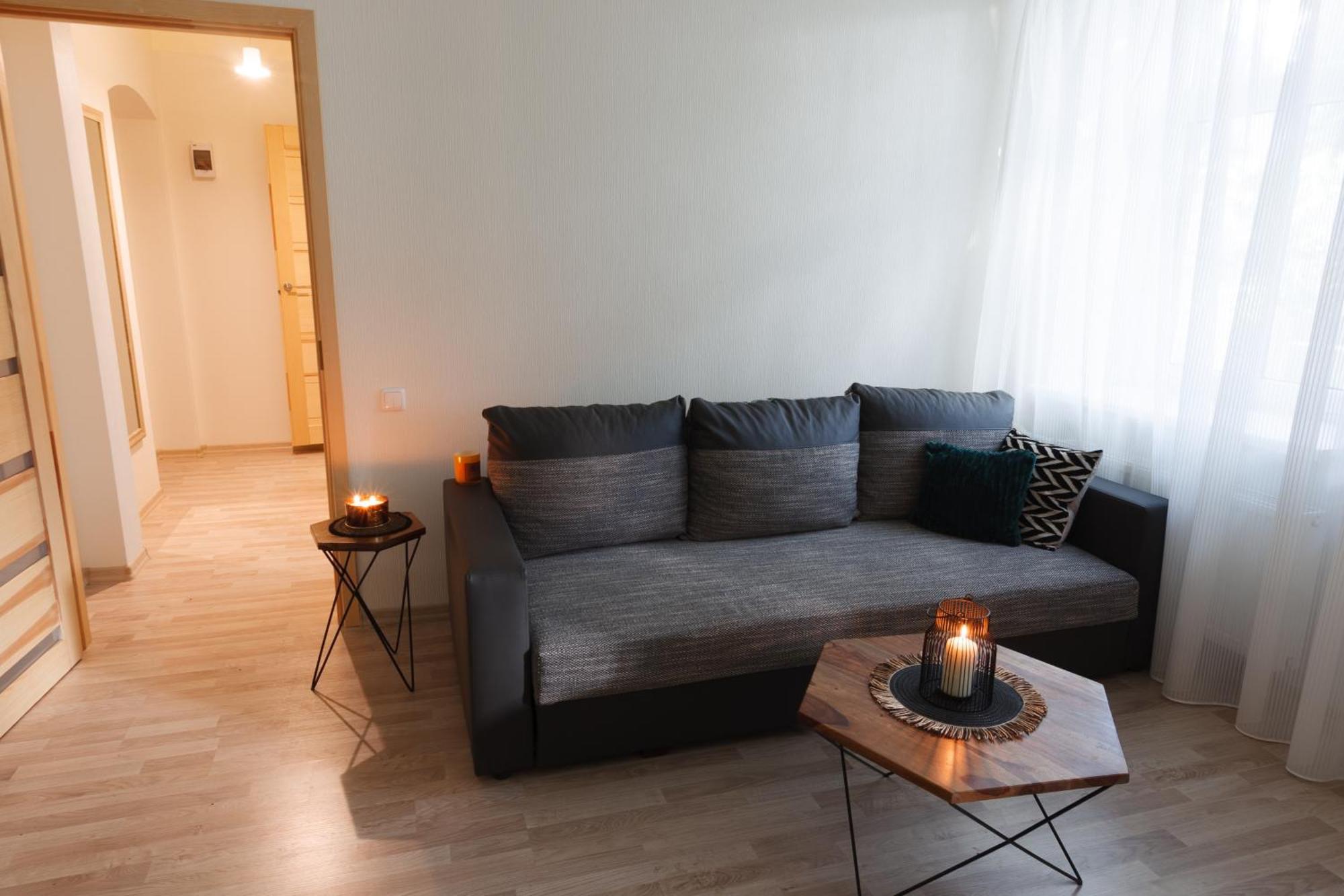 Quiet & Family Friendly, Free Parking, Near Park 里加